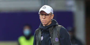 'F&uuml;rchterliche Kommunikation': St&ouml;ger kritisiert die Regierung