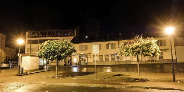 17-jähriger Lette hackt Menschen mit Beil nieder