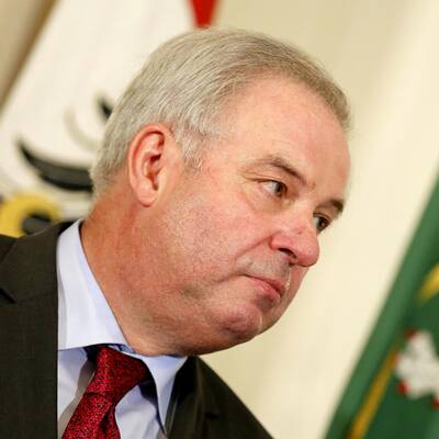 LH Voves tritt ab, Schützenhöfer wird neuer Landes-Chef.