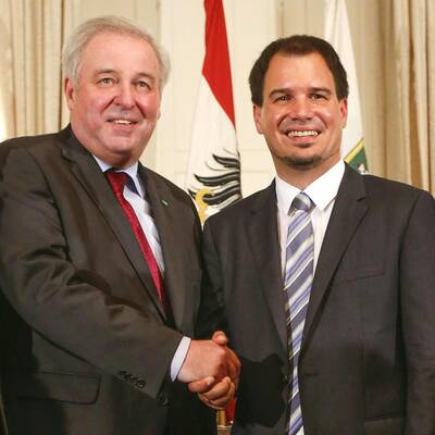 LH Voves tritt ab, Schützenhöfer wird neuer Landes-Chef.