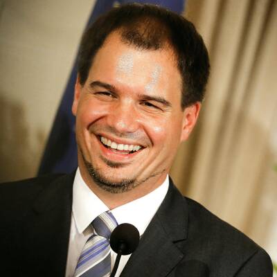 LH Voves tritt ab, Schützenhöfer wird neuer Landes-Chef.