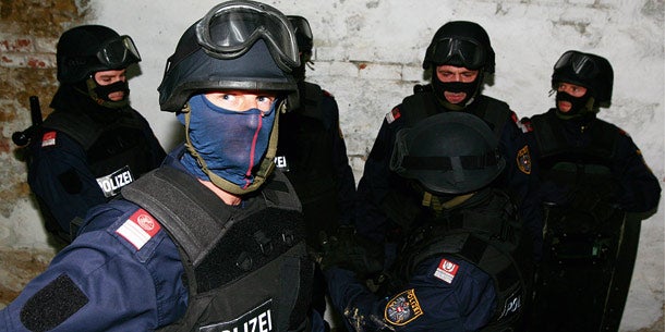 Blutmond: Das Land dreht völlig durch