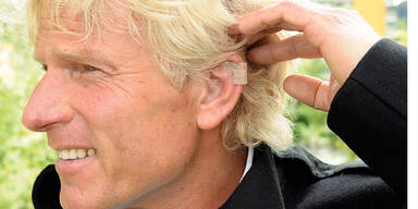 "Diebe  wollten  mein Ohr &shy;abschneiden"