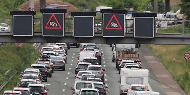 Staualarm auf der A10.