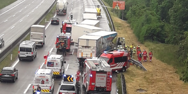 Massen-Crash auf A1 sorgte f&uuml;r kilometerlangen Stau