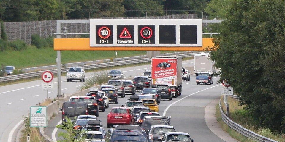Stau auf den Autobahnen am Wochenende vorprogrammiert.