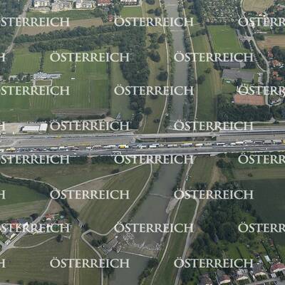 LKW-Unfall: Mega-Stau auf der A1