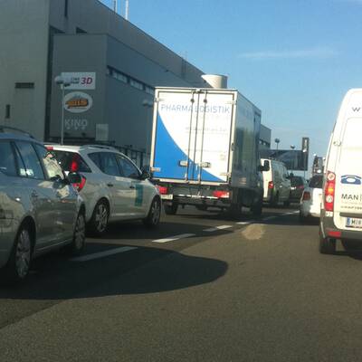 Nichts geht mehr auch auf der Reichsbrücke