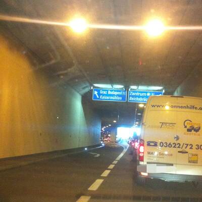 Nichts geht mehr auch auf der Reichsbrücke