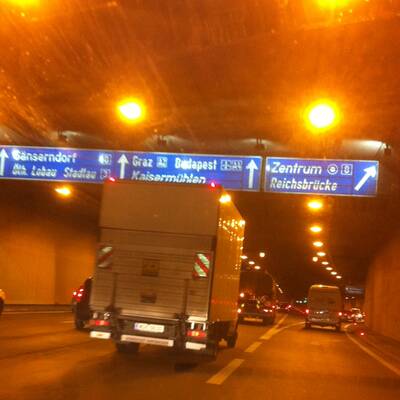 Nichts geht mehr auch auf der Reichsbrücke