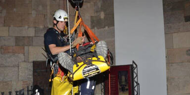 Mann kollabiert im Stephansdom