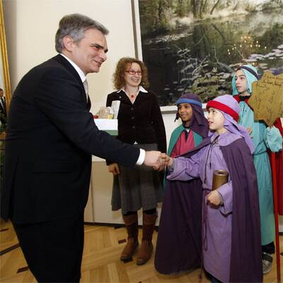 Sternsinger besuchten Faymann