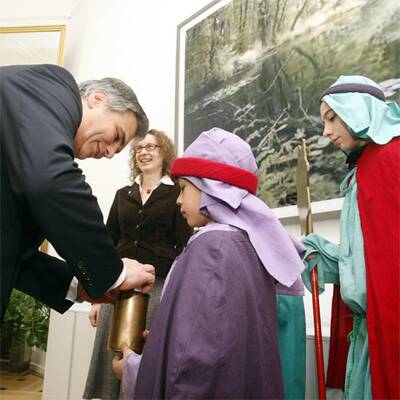 Sternsinger besuchten Faymann