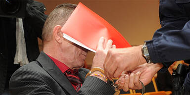 Prozess gegen Kalaschnikow-Sch&uuml;tzen in Steyr