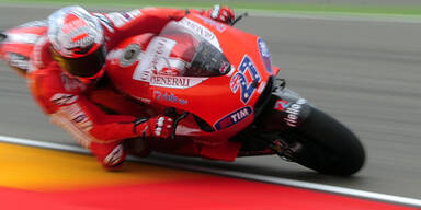 MotoGP: Start-Ziel-Sieg für Stoner