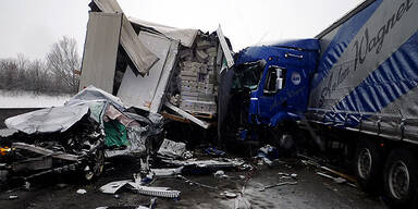 Massenkarambolage auf der A1