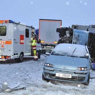 Massenkarambolage auf der A1 