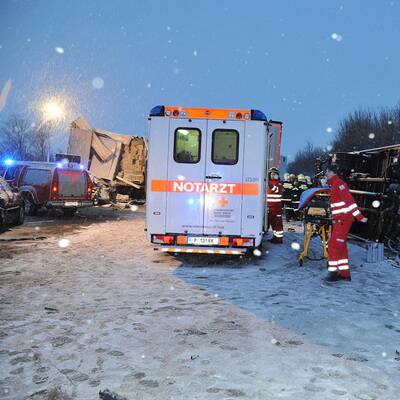 Massenkarambolage auf der A1 