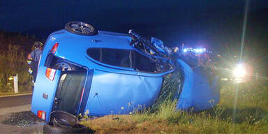 17-Jähriger stirbt bei Frontal-Crash 