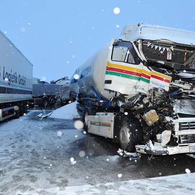 Massenkarambolage auf der A1 
