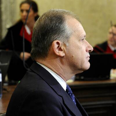 Der erste Prozess-Tag: Der ehemalige Minister weist jede Schuld von sich