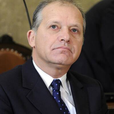 Der erste Prozess-Tag: Der ehemalige Minister weist jede Schuld von sich