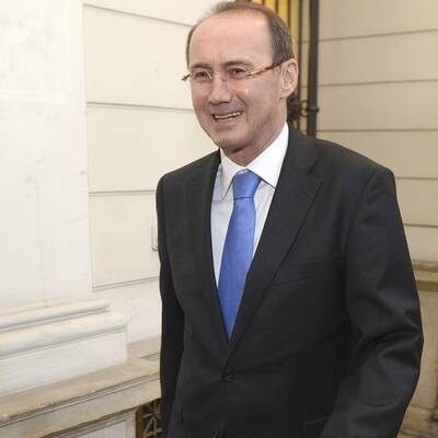 Der erste Prozess-Tag: Der ehemalige Minister weist jede Schuld von sich