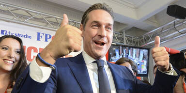 HC jubelt - Er hat sein blaues Wunder