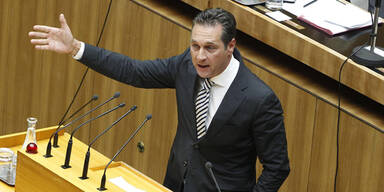 Spritpreis: Strache fordert Staatskontrolle