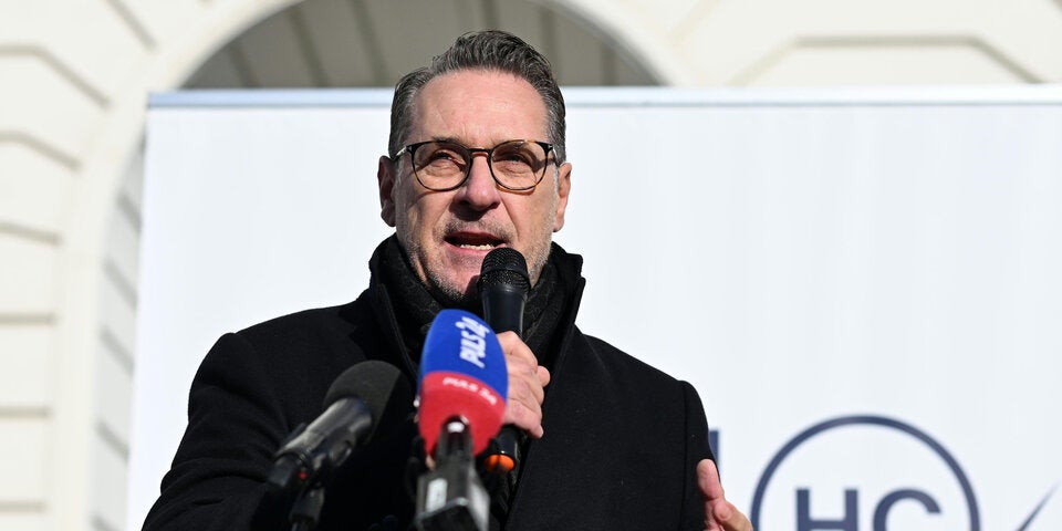 Strache