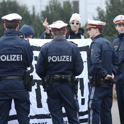 HC Strache in Traiskirchen