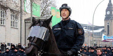 Strache fordert berittene Polizei