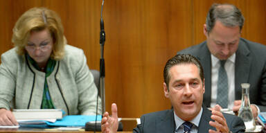 Regierung beschließt Zypern-Paket