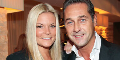 Straches Liebestalk in Facebook