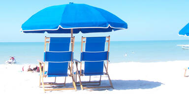 strand_schirm_urlaub_sxc