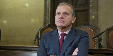 Strassers Englisch-Künste amüsieren alle