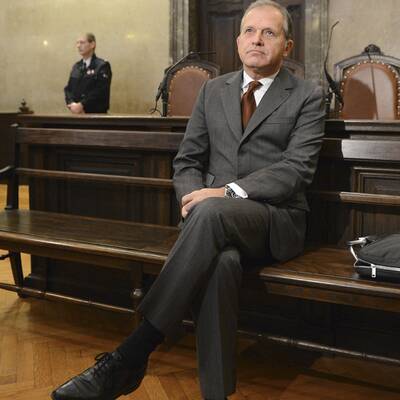 Der erste Prozess-Tag: Der ehemalige Minister weist jede Schuld von sich