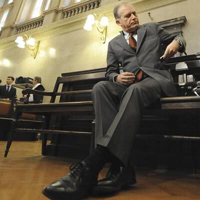 Der erste Prozess-Tag: Der ehemalige Minister weist jede Schuld von sich