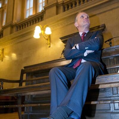 Der erste Prozess-Tag: Der ehemalige Minister weist jede Schuld von sich