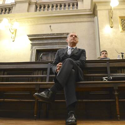 Der erste Prozess-Tag: Der ehemalige Minister weist jede Schuld von sich