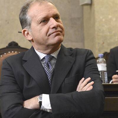 Der erste Prozess-Tag: Der ehemalige Minister weist jede Schuld von sich