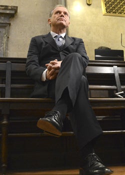 Assistentin spricht: 