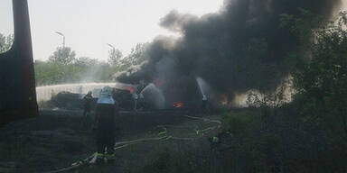 Großbrand in Strasshof: Vier Verletzte 