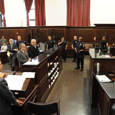 IWF-Chef Straus-Kahn vor Gericht