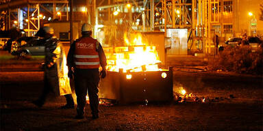 100.000 im Lohn-Streik