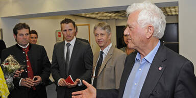 Tirol-Wahl: Stronach unterstützt Liste Mayr