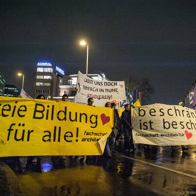 Studenten legen Wien lahm