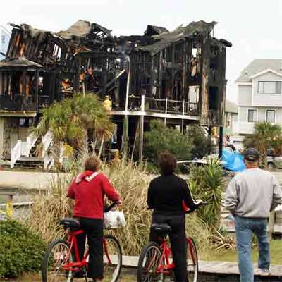 Sieben Tote US-Studenten bei Brand in Strandhaus