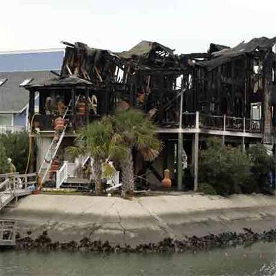 Sieben Tote US-Studenten bei Brand in Strandhaus
