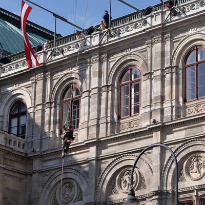 Stunt-Crew probt bei der Oper 